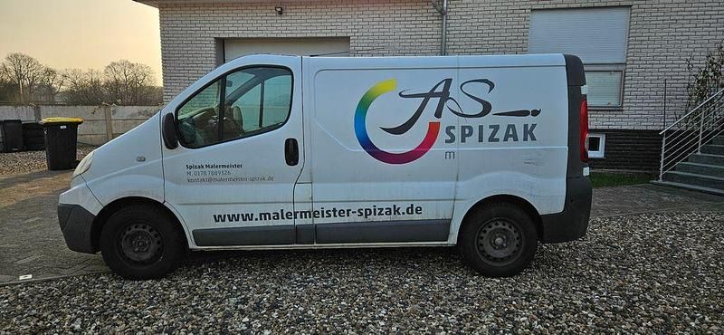 Gebraucht Renault Trafic 90 PS (66 kW) 2011 Weiß Van / Kleinbus