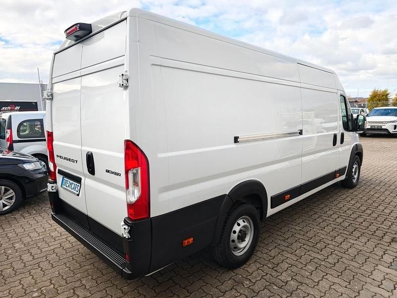 Gebraucht Peugeot Boxer 140 PS (102 kW) 2024 Weiß Van
