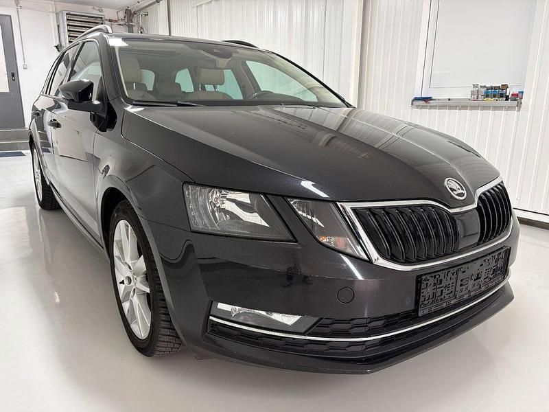 Gebraucht Skoda Octavia Style 179 PS (131 kW) 2017 Schwarz Kombi