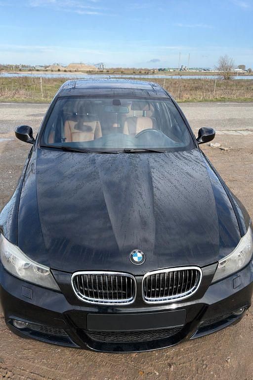 Gebraucht BMW 325 Performance 220 PS (161 kW) 2012 Schwarz Limousine