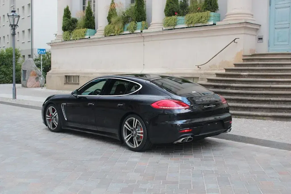 Gebraucht Porsche Panamera Turbo 519 PS (381 kW) 2013 Schwarz Kleinwagen