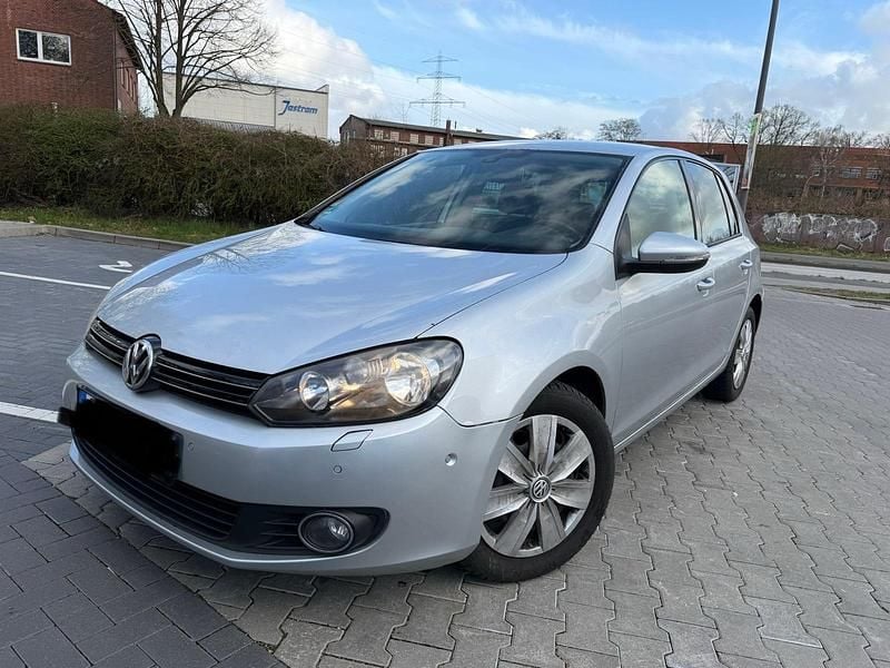 Gebraucht VW Golf VI Edition 105 PS (77 kW) 2010 Silber Kleinwagen