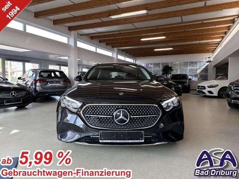 Gebraucht Mercedes E220 197 PS (144 kW) 2025 Graphitgraumetallic Kombi