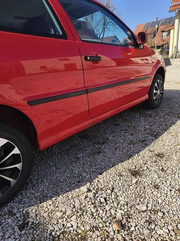 Gebraucht VW Polo 75 PS (55 kW) 2000 Rot Limousine