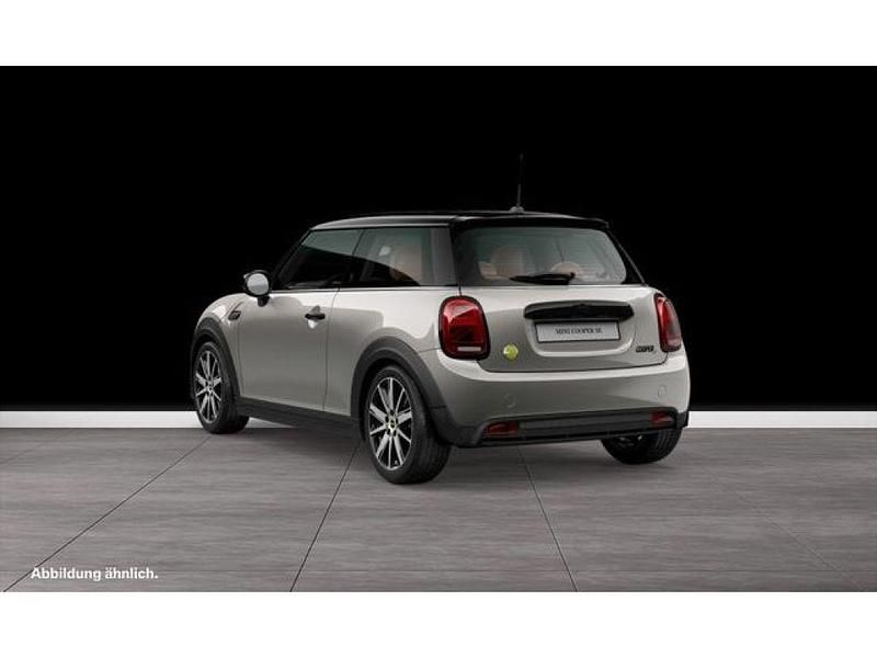 Gebraucht Mini Cooper 135 kW (184 PS) 2023 Melting silver iii (metallic) Kleinwagen