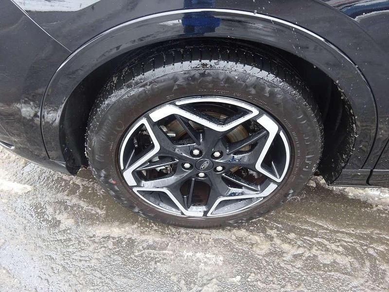 Gebraucht Ford Kuga ST-Line 151 PS (111 kW) 2024 Obsidianschwarz metallic SUV