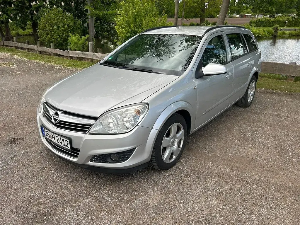 Usata Opel Astra 120 CV (88 kW) 2007 Argento Berlina