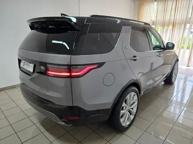 Usata Land Rover Discovery 5 SE Dynamic 301 CV (221 kW) 2023 Grigio SUV
