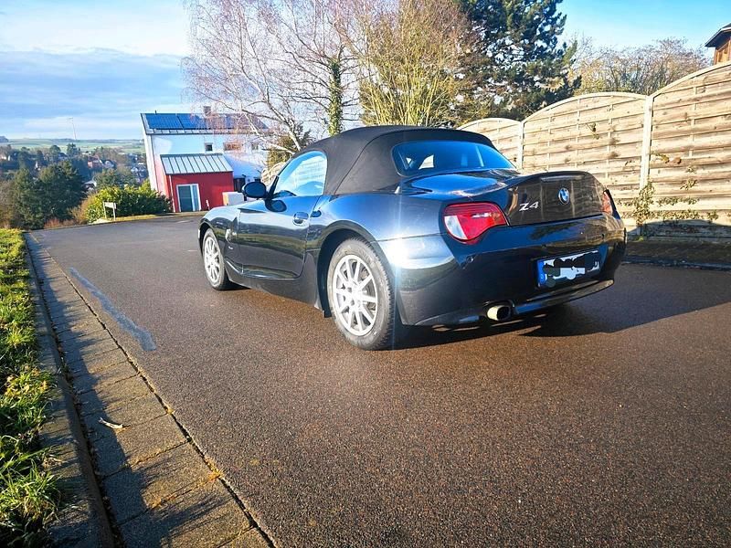 Gebraucht BMW Z4 150 PS (110 kW) 2006 Schwarz Cabrio