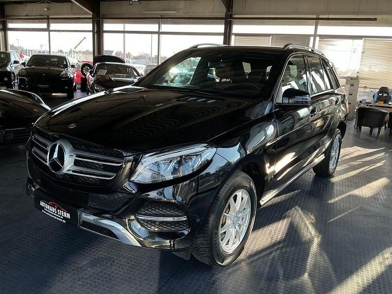Gebraucht Mercedes GLE350 258 PS (189 kW) 2015 Schwarz SUV