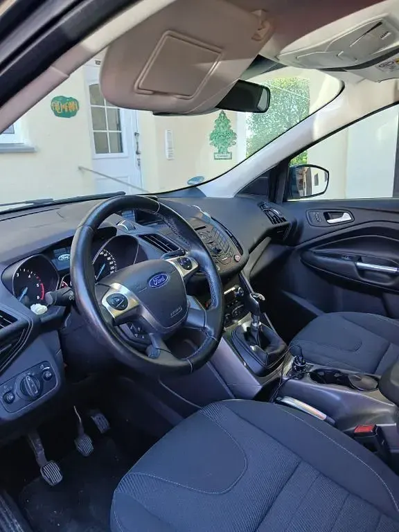 Gebraucht Ford Kuga 150 PS (110 kW) 2016 Grau SUV