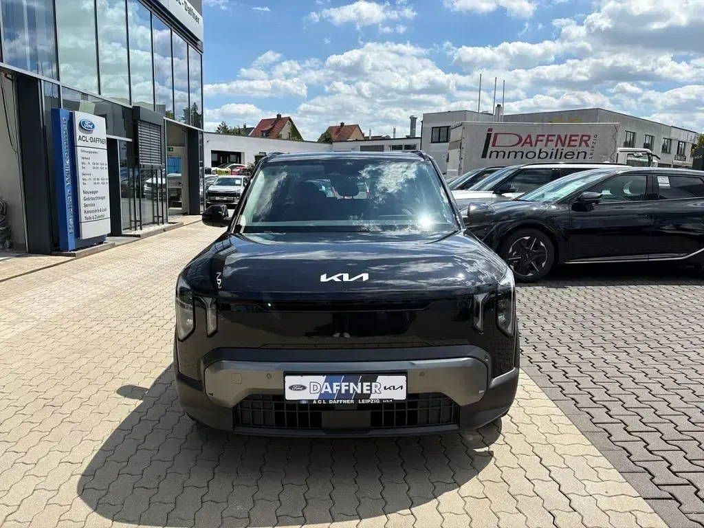 Neu Kia EV2 Air 108 kW (147 PS) 2026 Schwarz SUV