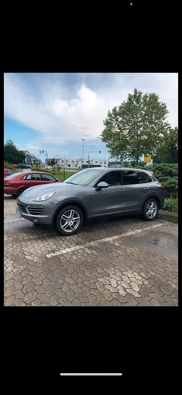Second-hand Porsche Cayenne 2012 Gri SUV
