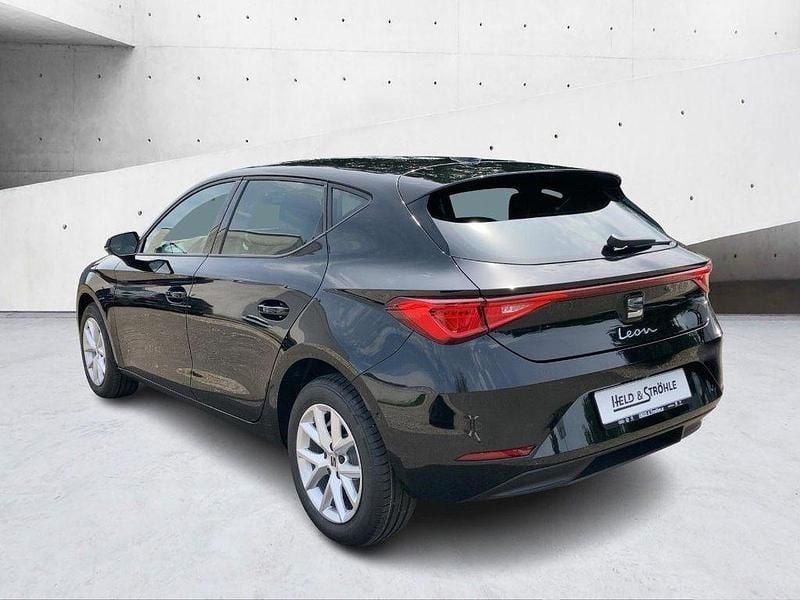 Neu Seat Leon 150 PS (110 kW) 2025 0e mitternachtsschwarz Limousine