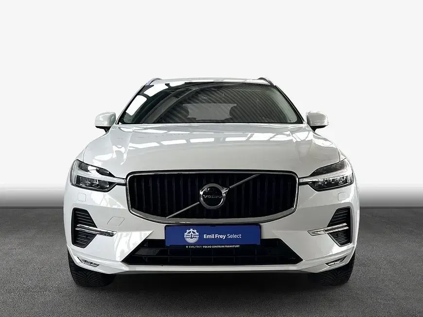 Gebraucht Volvo XC60 Core 250 PS (183 kW) 2024 Crystal weißperleffekt SUV
