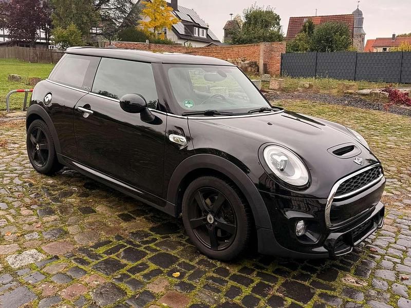 Schwarz Gebraucht 2017 Mini Cooper S Sport Kleinwagen | 16.000 € (Fairer Preis) - Bild 1/4