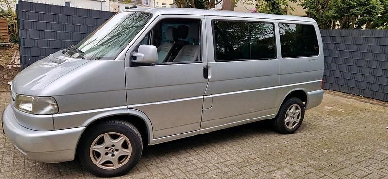 Usata VW Multivan 102 CV (75 kW) 2002 Argento Monovolume