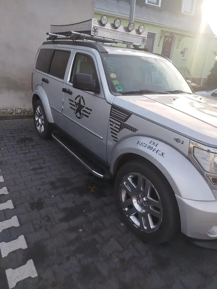 Gebraucht Dodge Nitro 177 PS (130 kW) 2010 Silber SUV