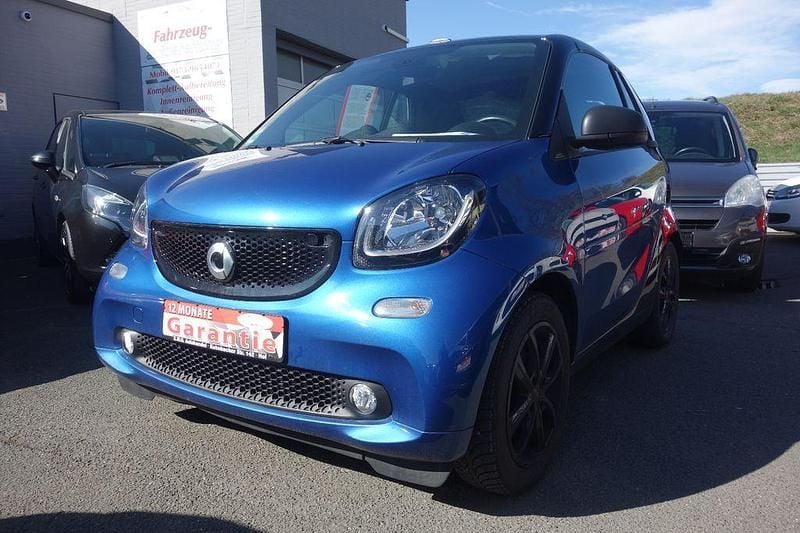 Gebraucht Smart ForTwo Cabrio Basis 71 PS (52 kW) 2017 Schwarz Cabrio