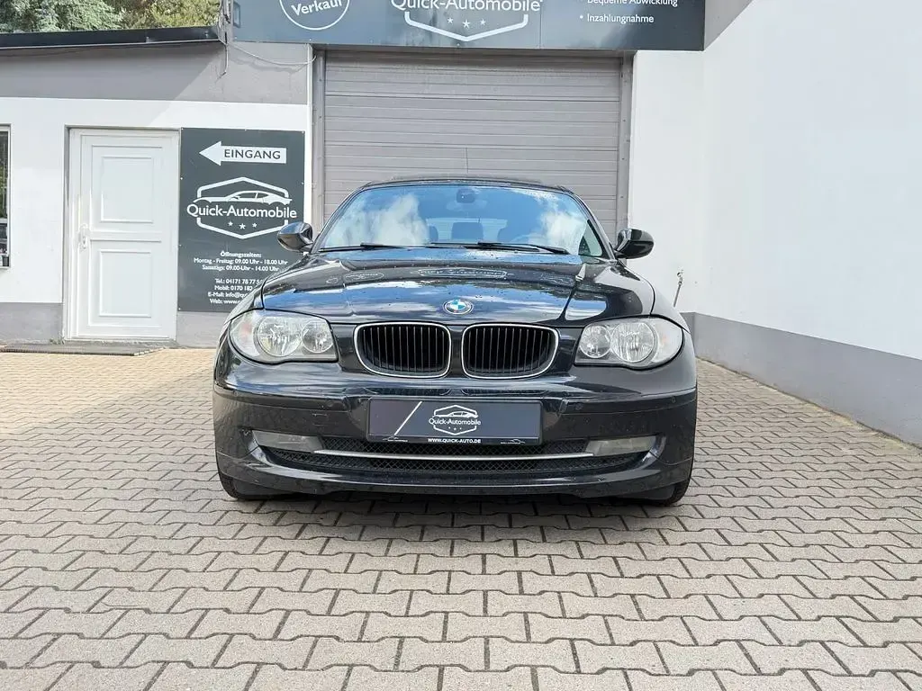 Usado BMW 116 116 CV (85 kW) 2009 Negro Utilitario