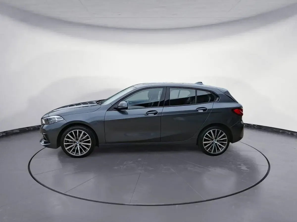 Gebraucht BMW 118 Sport Line 140 PS (102 kW) 2020 Limousine