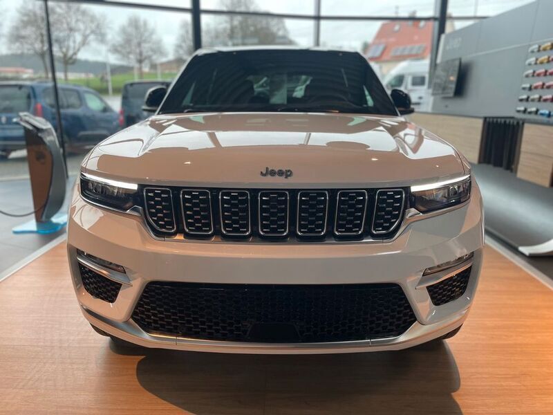 Gebraucht Jeep Grand Cherokee Summit 381 PS (280 kW) 2023 Zweifarblackierung/bright whi SUV