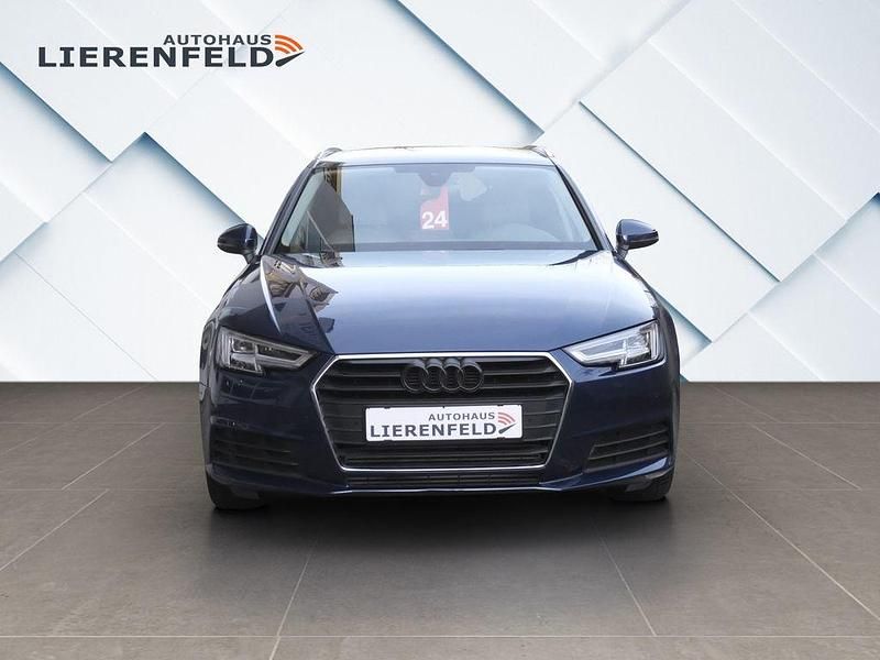 Gebraucht Audi A4 Design 170 PS (125 kW) 2018 Blau Kombi