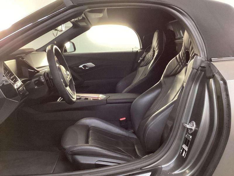 Gebraucht BMW Z4 M Sport 340 PS (250 kW) 2023 Bmw individual frozen grey ii Cabrio