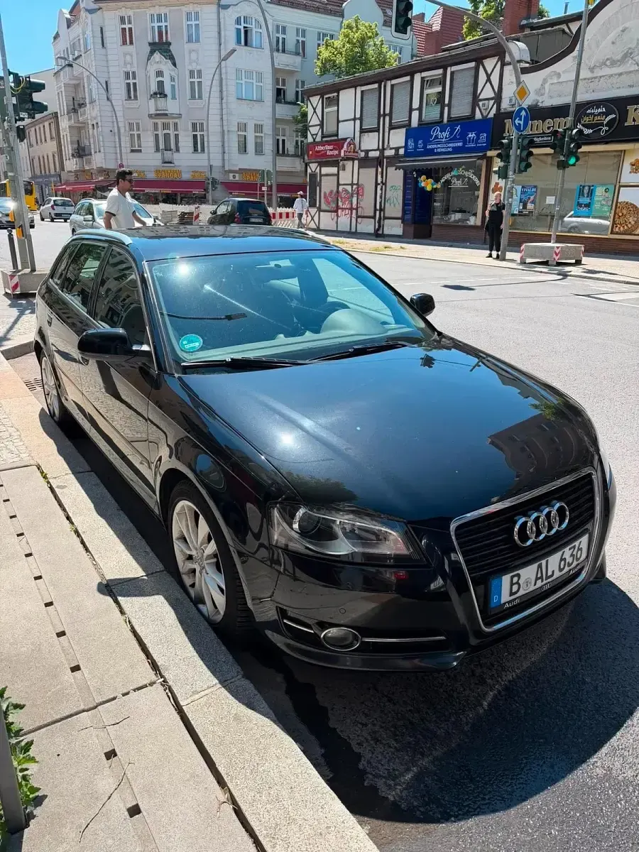Gebraucht Audi A3 125 PS (91 kW) 2011 Schwarz Kleinwagen