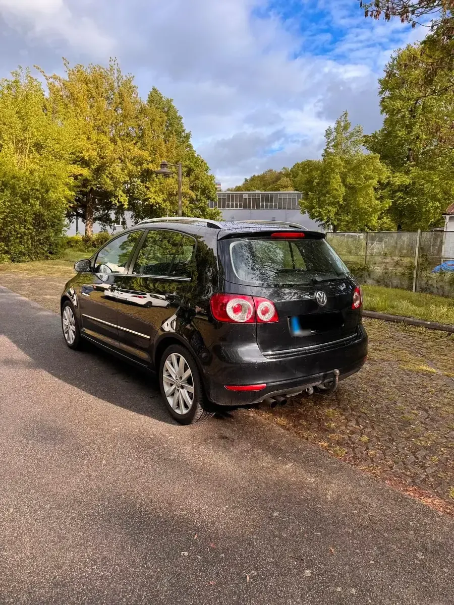 Gebraucht VW Golf 140 PS (102 kW) 2010 Schwarz Van / Kleinbus