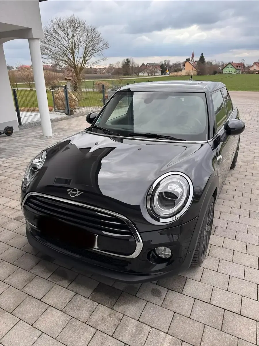 Gebraucht Mini Cooper 116 PS (85 kW) 2018 Schwarz Kleinwagen