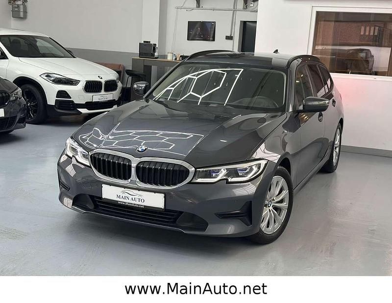 Grau Gebraucht 2021 BMW 320 Advantage Kombi | 18.990 € (Fairer Preis) - Bild 1/4