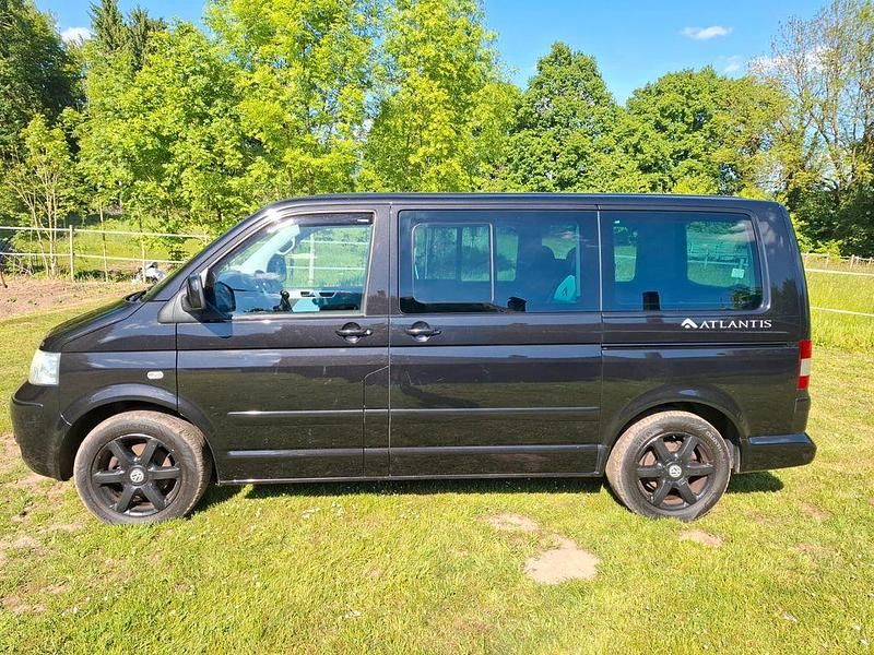 Schwarz Gebraucht 2007 VW T5 Van | 16.450 € - Bild 1/4