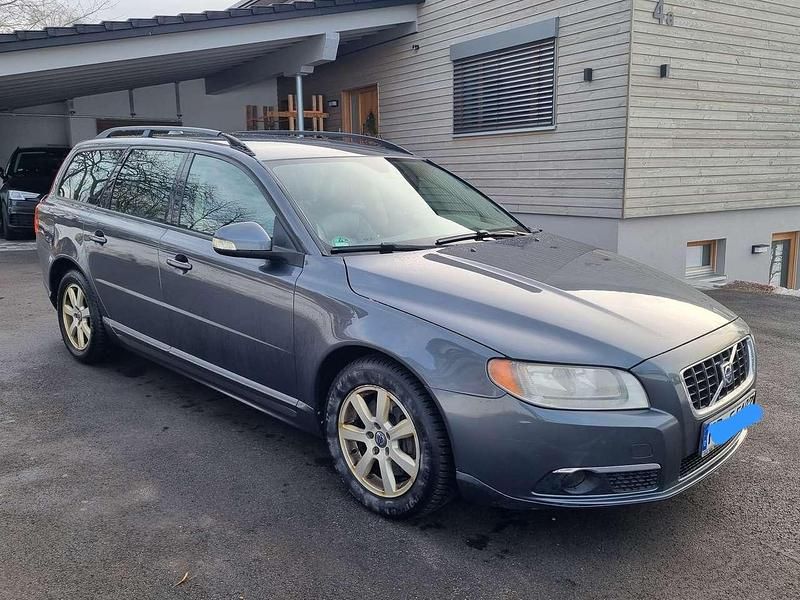 Gebraucht 2007 Volvo V70 Momentum Kombi | 2.500 € (Guter Preis) - Bild 1/4