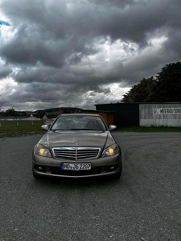 Gold Gebraucht 2007 Mercedes C220 Limousine | 4.199 € (Fairer Preis) - Bild 1/4
