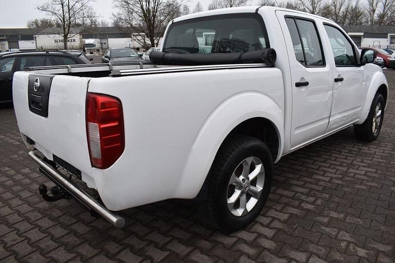 Gebraucht Nissan Navara XE 144 PS (105 kW) 2015 Weiß Abholung