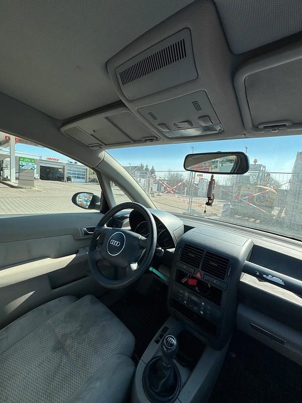 Gebraucht Audi A2 75 PS (55 kW) 2002 Silber Kleinwagen