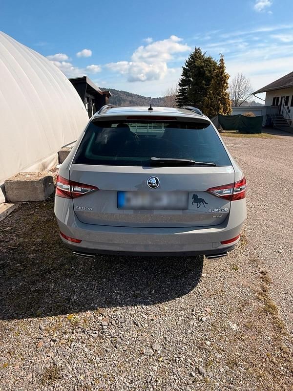 Gebraucht Skoda Superb 280 PS (205 kW) 2018 Grau Kombi