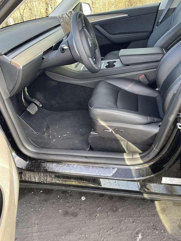 Gebraucht Tesla Model Y RWD 219 kW (299 PS) 2023 SUV