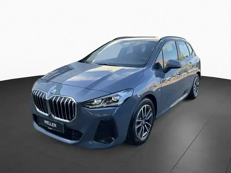 Gebraucht BMW 220 M Sport 163 PS (119 kW) 2025 Grau Van / Kleinbus