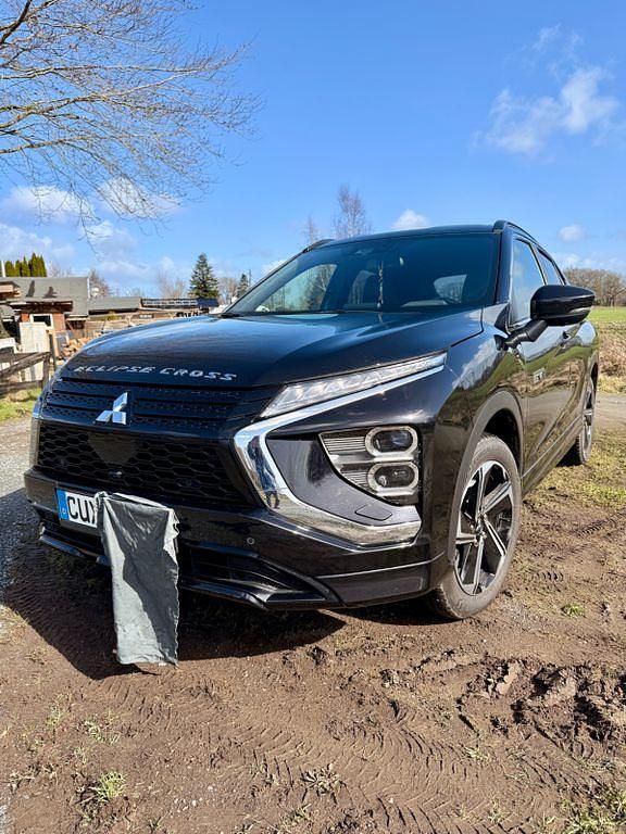 Gebraucht Mitsubishi Eclipse Cross Plus 188 PS (138 kW) 2023 Schwarz SUV