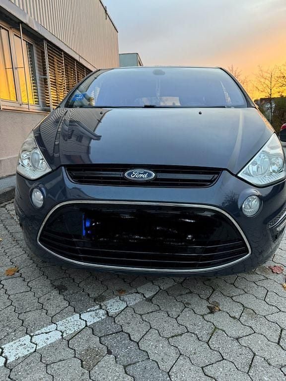 Gebraucht Ford S-MAX Titanium S 140 PS (102 kW) 2013 Blau Van / Kleinbus