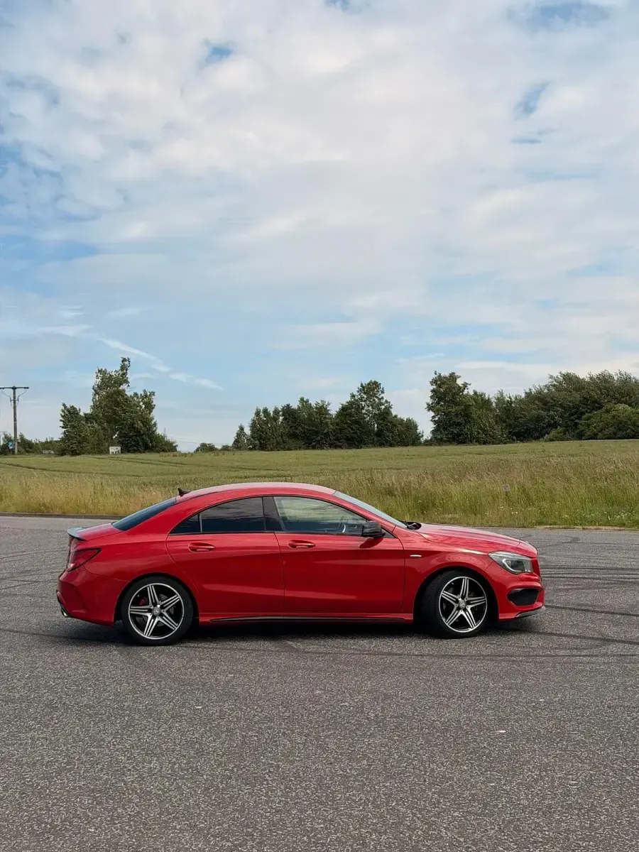 Gebraucht Mercedes CLA250 Sportline 211 PS (155 kW) 2014 Rot Coupé