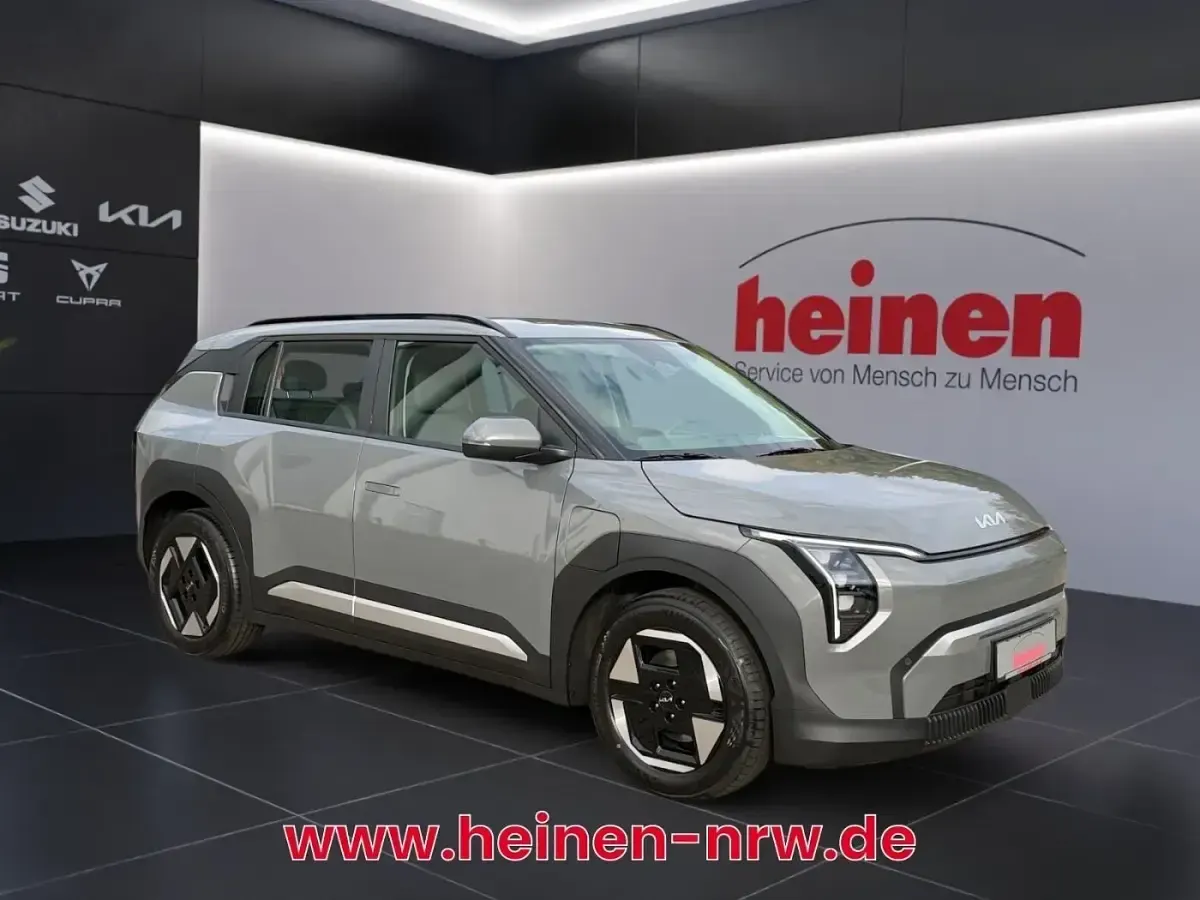 Neu Kia EV3 Air 150 kW (204 PS) 2026 Grau SUV