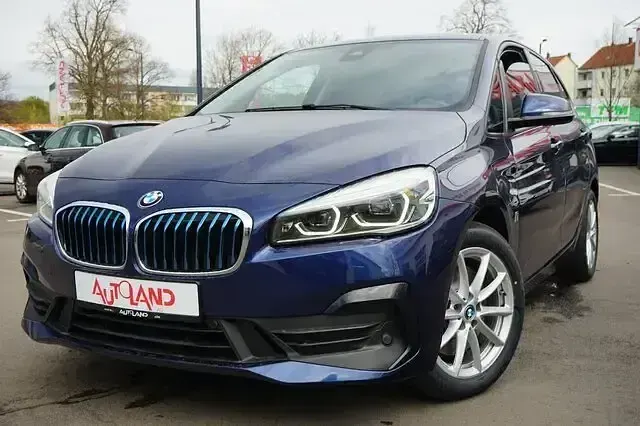 Używany BMW 225 Advantage 224 KM (164 kW) 2018 Niebieski Minivan