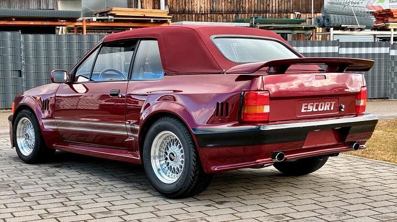 Gebraucht Ford Escort Cabriolet 105 PS (77 kW) 1986 Cabrio