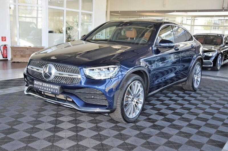 Blau Gebraucht 2023 Mercedes GLC220 AMG Coupé | 47.950 € (Superpreis) - Bild 1/3