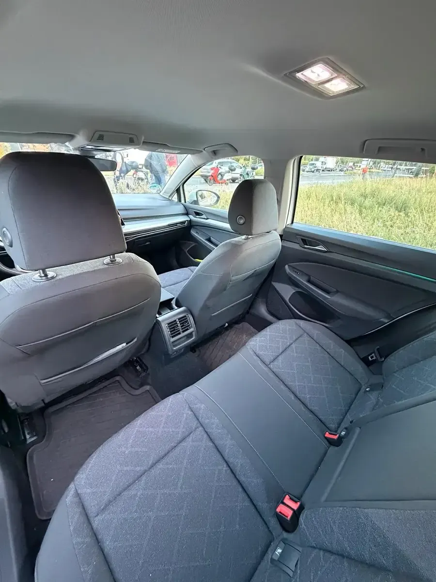 Gebraucht VW Golf VIII 110 PS (80 kW) 2022 Weiß Kombi