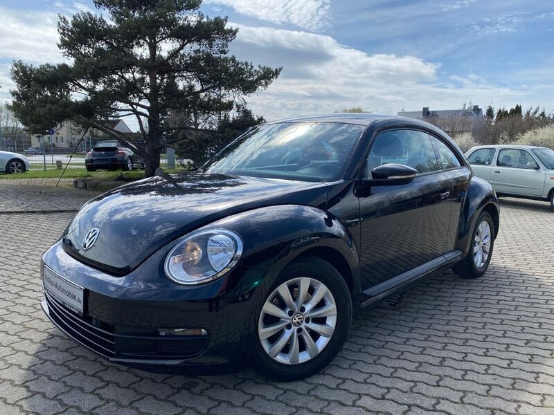 Gebraucht VW Beetle Basis 105 PS (77 kW) 2013 Deep black perleffekt Kleinwagen