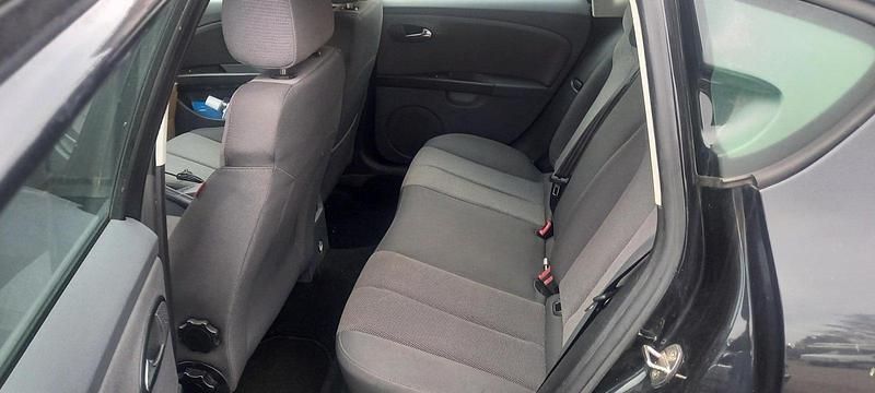 Usata Seat Leon 102 CV (75 kW) 2006 Nero Utilitaria